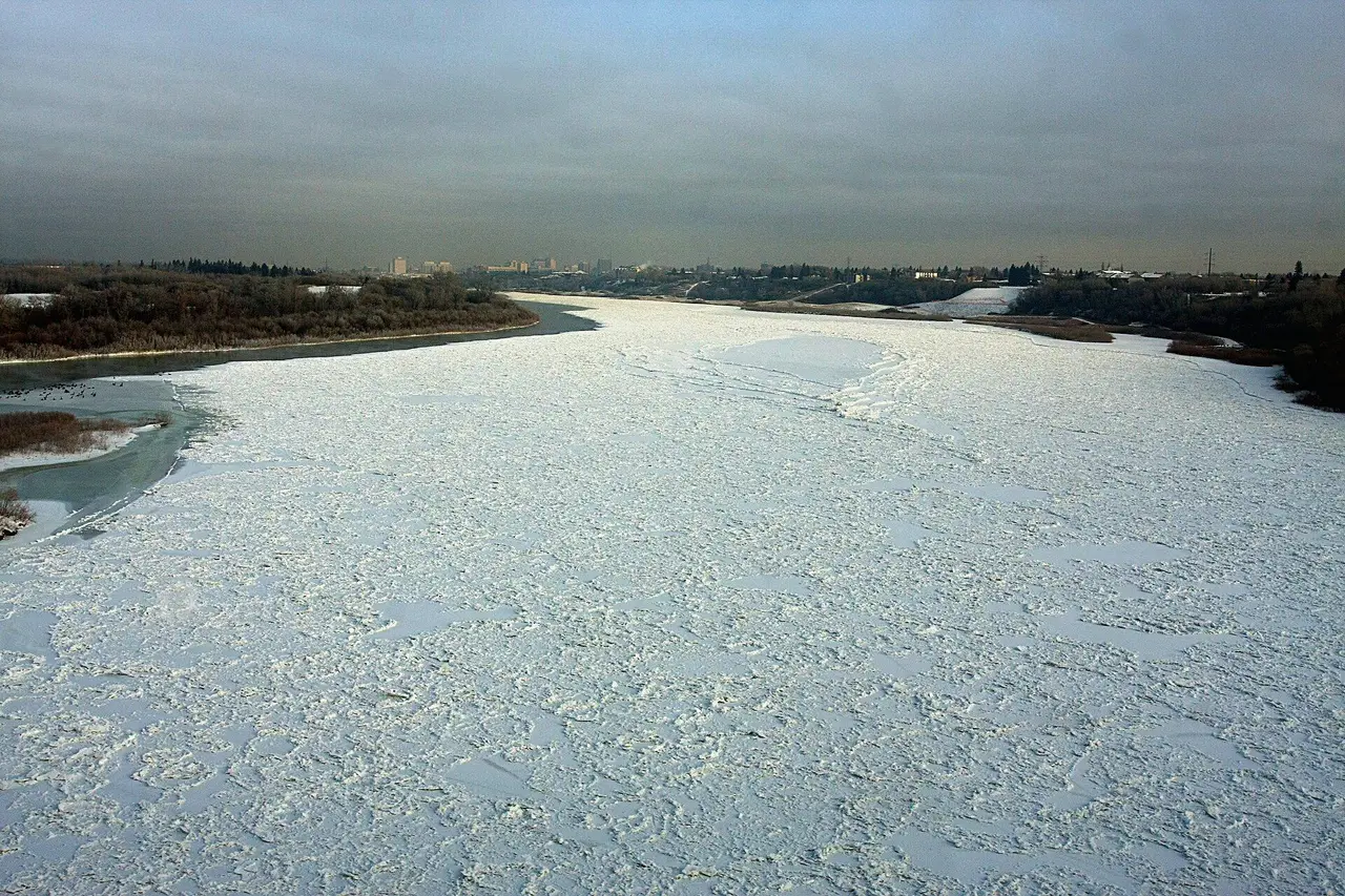 Frozen South Saskatchewan River, 2009